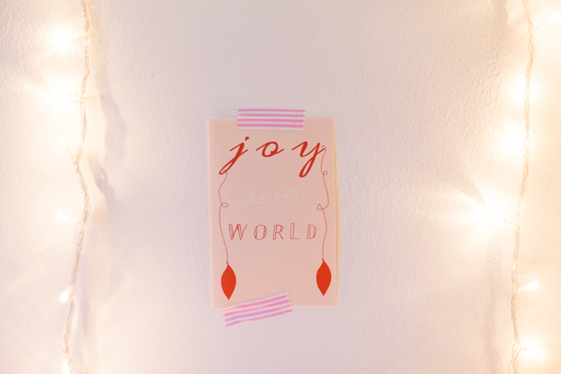 Free Christmas Card saying Joy to the world by Twiggs Designs