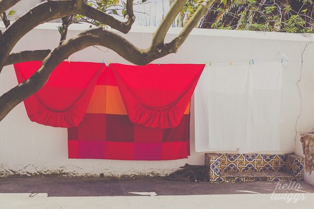 Roupa estendida no Santarém Hostel